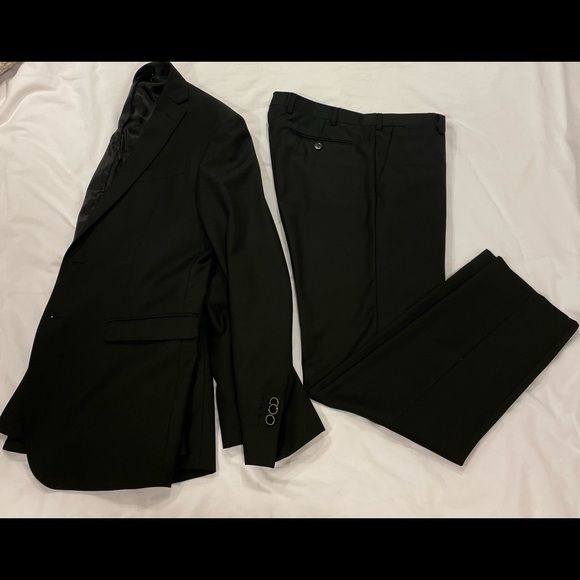 Men’s Black Slim Fit Suit - Picture 1 of 8